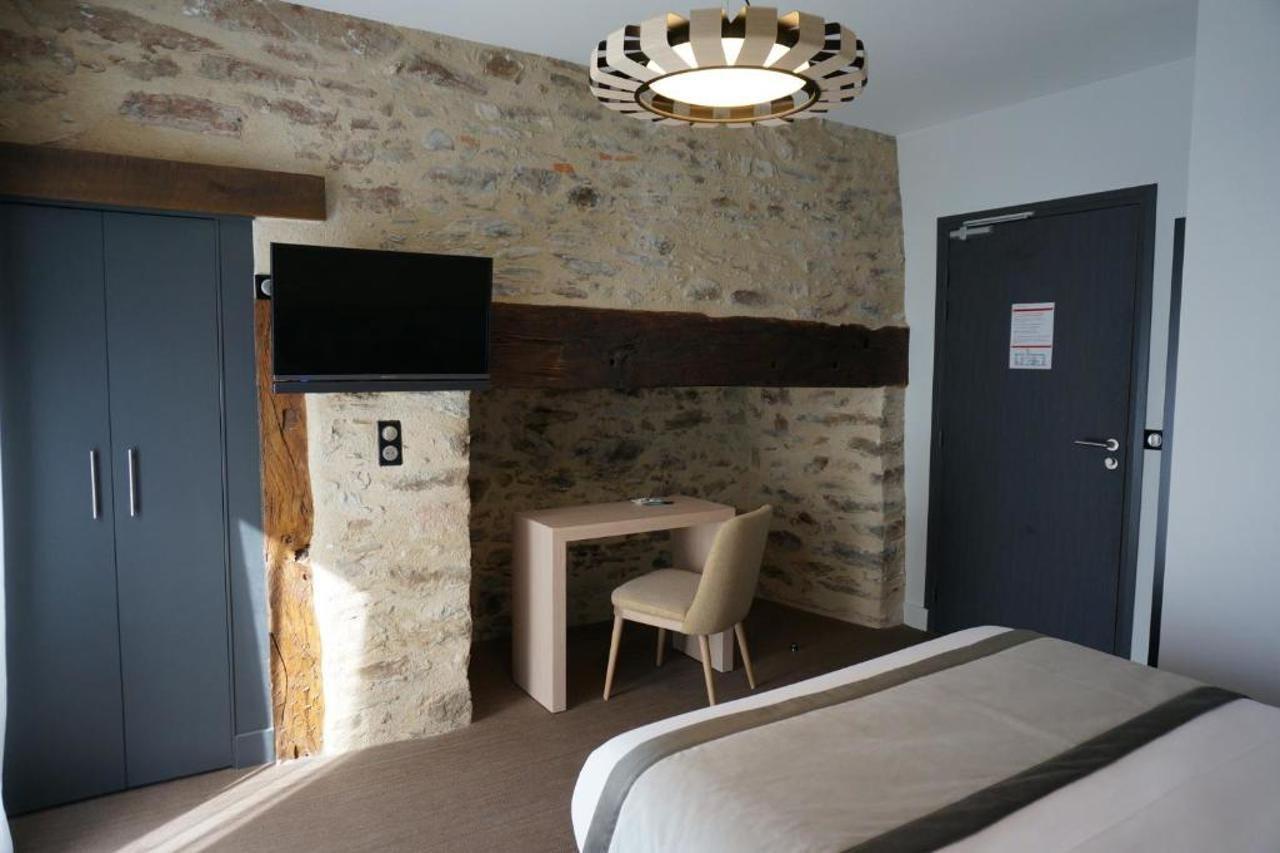 The Originals Relais Hotel Saint-Roch Salzuit Bagian luar foto