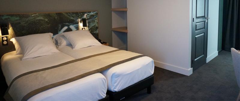 The Originals Relais Hotel Saint-Roch Salzuit Bagian luar foto
